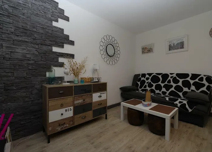 Le Phare أونفلور